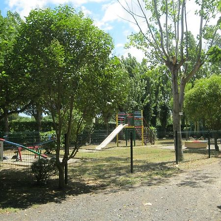 Camping Le Rebau Montblanc Dış mekan fotoğraf