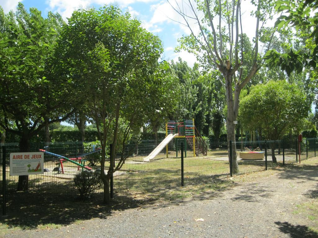 Camping Le Rebau Montblanc Dış mekan fotoğraf