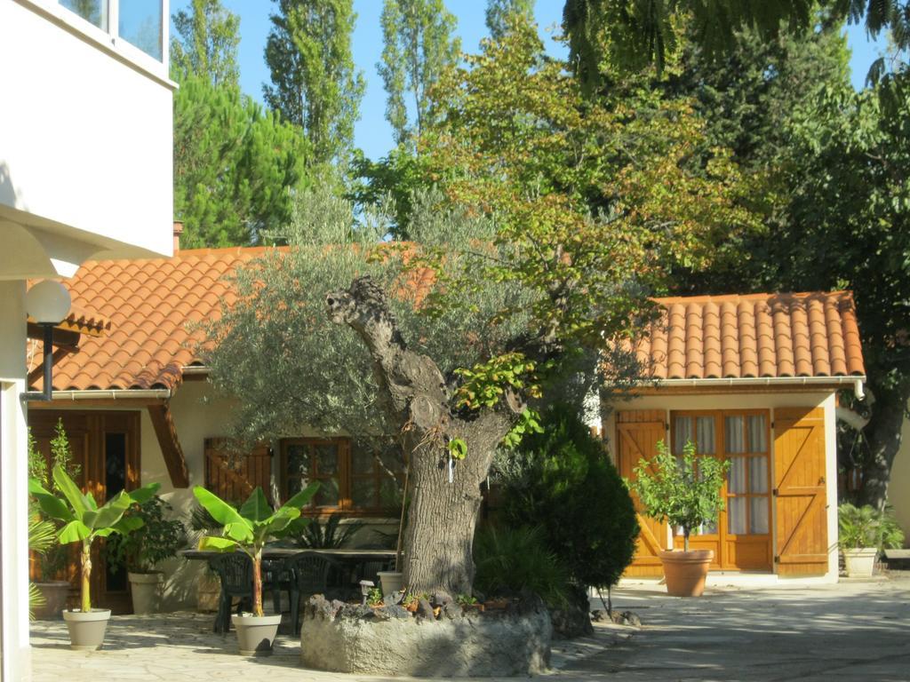 Camping Le Rebau Montblanc Dış mekan fotoğraf
