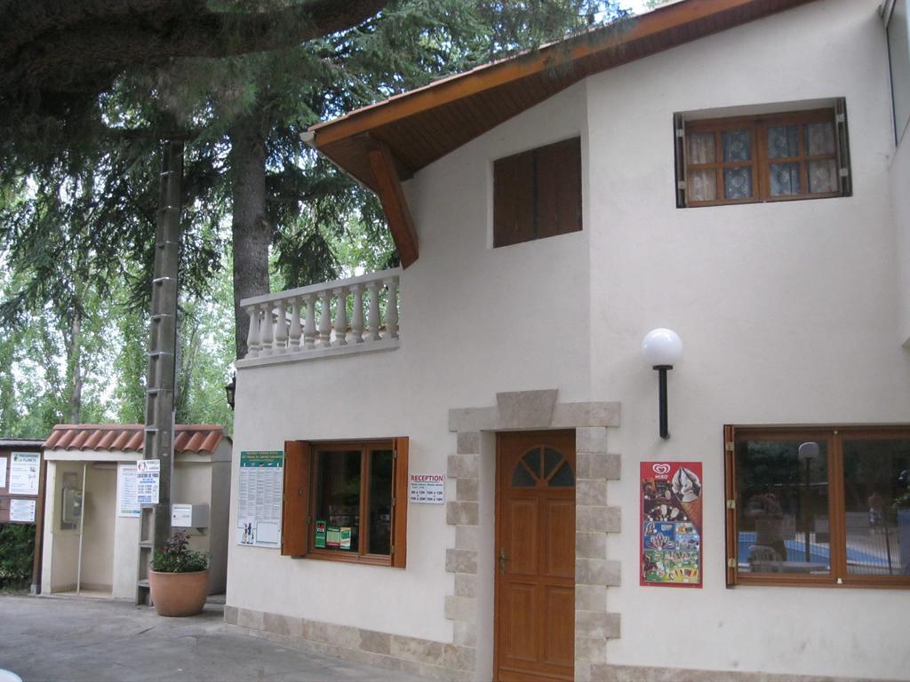 Camping Le Rebau Montblanc Dış mekan fotoğraf
